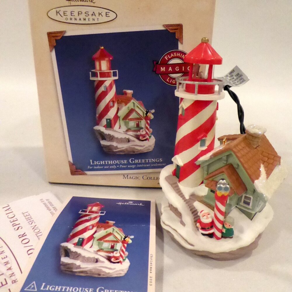 NEW 2003 HALLMARK LIGHTHOUSE GREETINGS #7 MAGIC LIGHT UP KEEPSAKE ORNAMENT